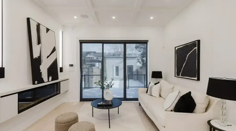 129 Beaconsfield Ave, Toronto, Ontario, M6J 3J5, Canada, 4 Bedrooms Bedrooms, ,5 BathroomsBathrooms,Residential,For Sale,Beaconsfield Ave,1705679