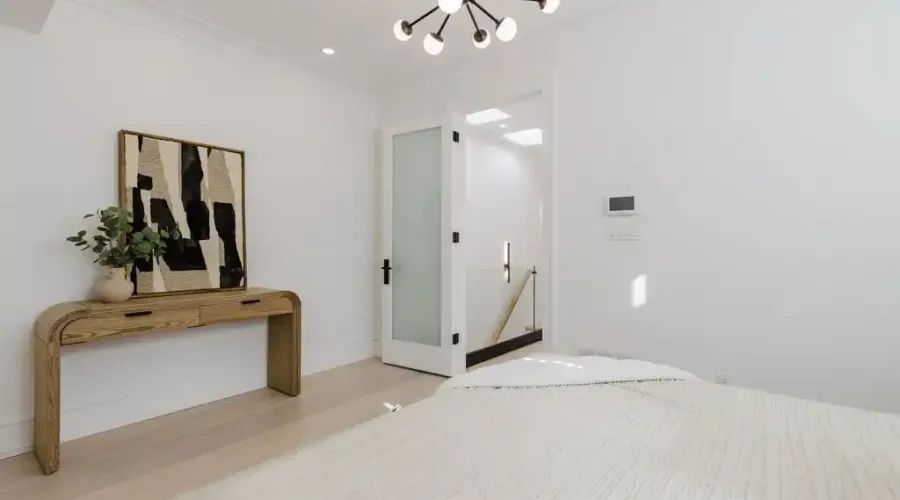 129 Beaconsfield Ave, Toronto, Ontario, M6J 3J5, Canada, 4 Bedrooms Bedrooms, ,5 BathroomsBathrooms,Residential,For Sale,Beaconsfield Ave,1705679