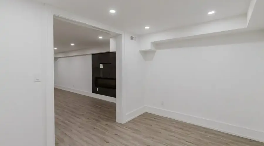 129 Beaconsfield Ave, Toronto, Ontario, M6J 3J5, Canada, 4 Bedrooms Bedrooms, ,5 BathroomsBathrooms,Residential,For Sale,Beaconsfield Ave,1705679