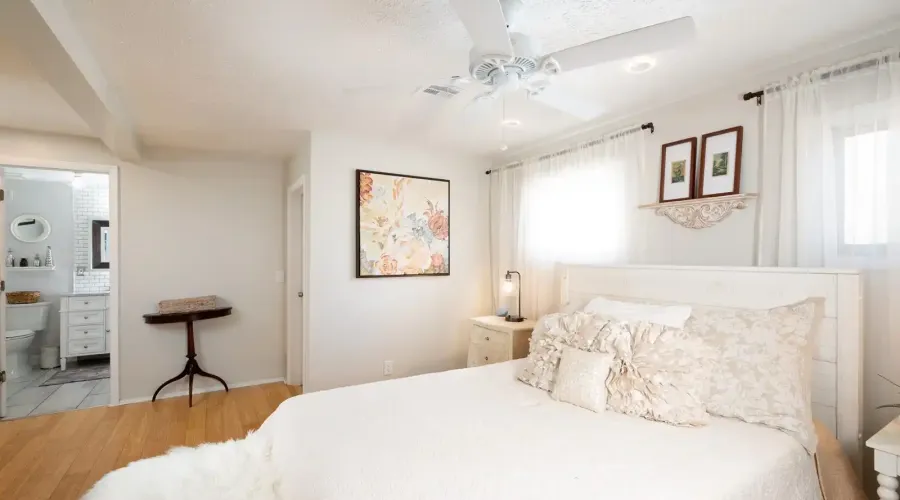 1846 Sandalwood Drive, Sarasota, Florida, 34231, United States, 3 Bedrooms Bedrooms, 6 Rooms Rooms,2 BathroomsBathrooms,Residential,For Sale,Sandalwood,1705961