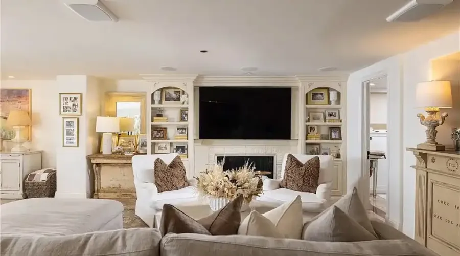 308 Ocean Avenue, Seal Beach, California, 90740, United States, 6 Bedrooms Bedrooms, ,8.5 BathroomsBathrooms,Residential,For Sale,308 Ocean Avenue,1706396