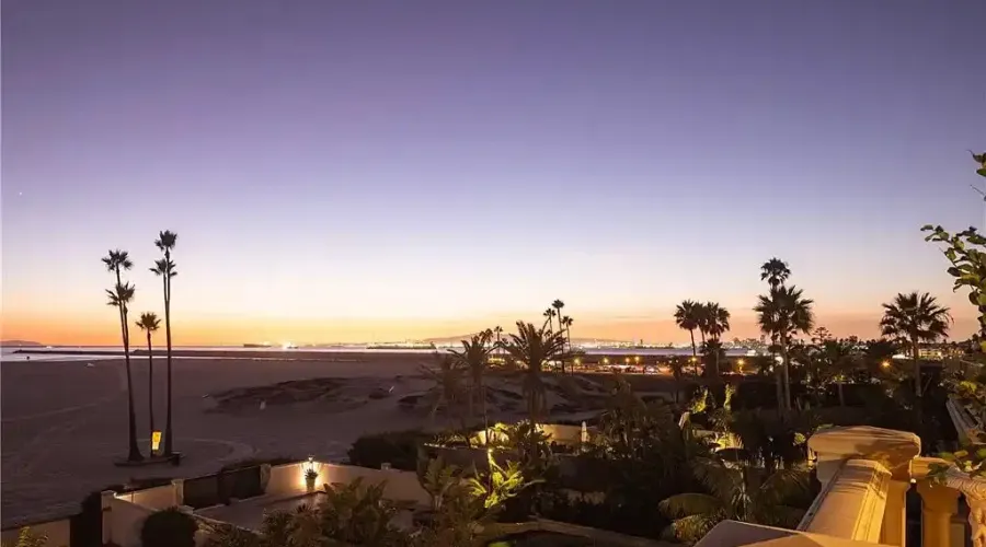 308 Ocean Avenue, Seal Beach, California, 90740, United States, 6 Bedrooms Bedrooms, ,8.5 BathroomsBathrooms,Residential,For Sale,308 Ocean Avenue,1706396