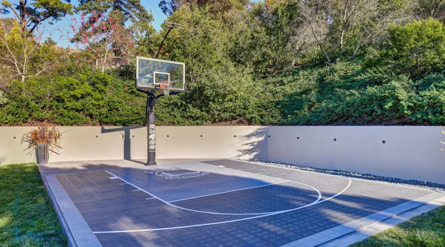 166 Rock Hill Rd, Belvedere Tiburon, California, 94920, United States, 4 Bedrooms Bedrooms, ,3.5 BathroomsBathrooms,Residential,For Sale,166 Rock Hill Rd,1710799