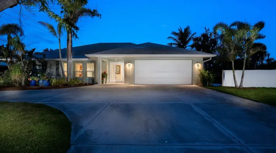 721 Cadiz Road, Venice, Florida, 34285, United States, 4 Bedrooms Bedrooms, 6 Rooms Rooms,3 BathroomsBathrooms,Residential,For Sale,Cadiz,1711070