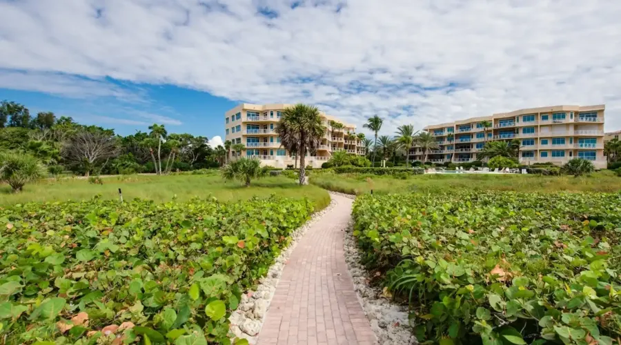 2185 Gulf of Mexico Drive, Sarasota, Florida, 34228, United States, 3 Bedrooms Bedrooms, 6 Rooms Rooms,2 BathroomsBathrooms,Condo,For Sale,Villa Di Lancia,Gulf of Mexico,5,1711163
