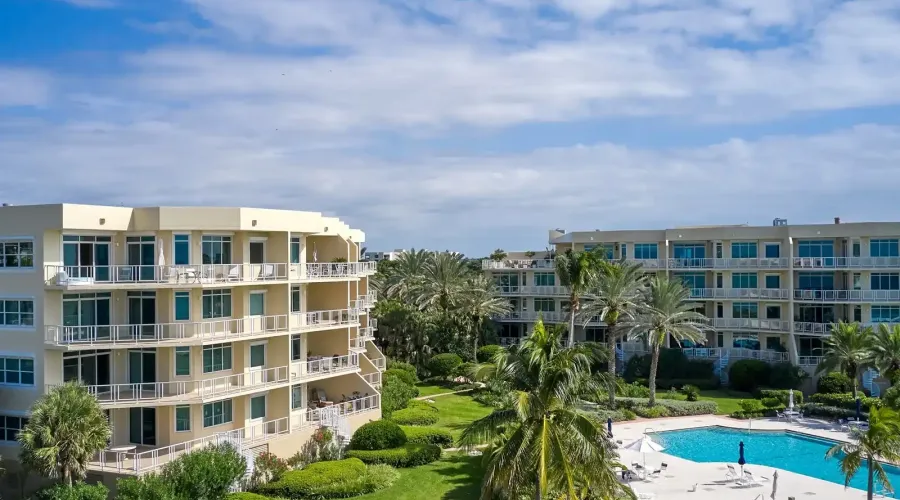 2185 Gulf of Mexico Drive, Sarasota, Florida, 34228, United States, 3 Bedrooms Bedrooms, 6 Rooms Rooms,2 BathroomsBathrooms,Condo,For Sale,Villa Di Lancia,Gulf of Mexico,5,1711163
