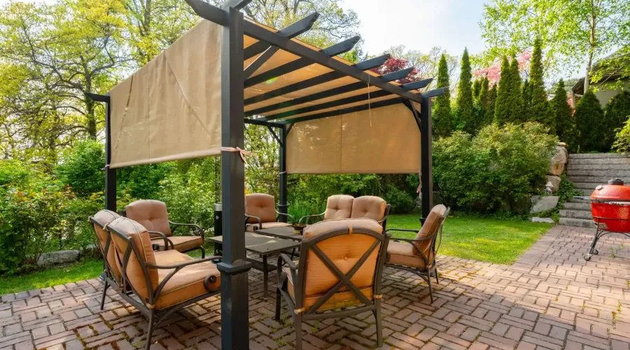 246 Riverside Dr, toronto, Ontario, M6S 4A9, Canada, 6 Bedrooms Bedrooms, ,6 BathroomsBathrooms,Residential,For Sale,Riverside Dr,1714131