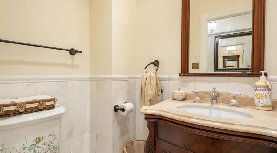 246 Riverside Dr, toronto, Ontario, M6S 4A9, Canada, 6 Bedrooms Bedrooms, ,6 BathroomsBathrooms,Residential,For Sale,Riverside Dr,1714131