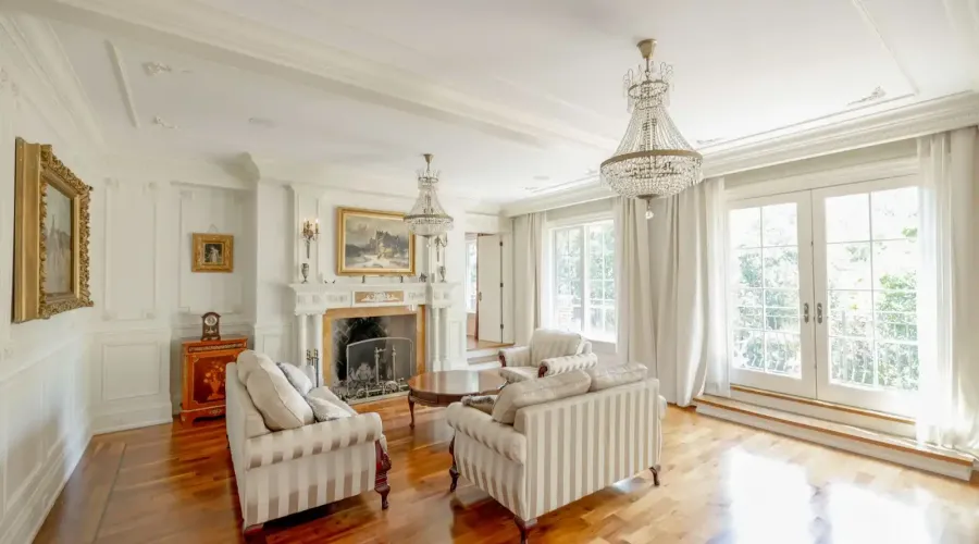 246 Riverside Dr, toronto, Ontario, M6S 4A9, Canada, 6 Bedrooms Bedrooms, ,6 BathroomsBathrooms,Residential,For Sale,Riverside Dr,1714131