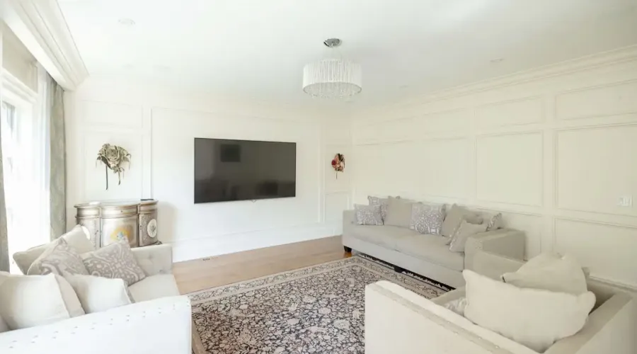 246 Riverside Dr, toronto, Ontario, M6S 4A9, Canada, 6 Bedrooms Bedrooms, ,6 BathroomsBathrooms,Residential,For Sale,Riverside Dr,1714131