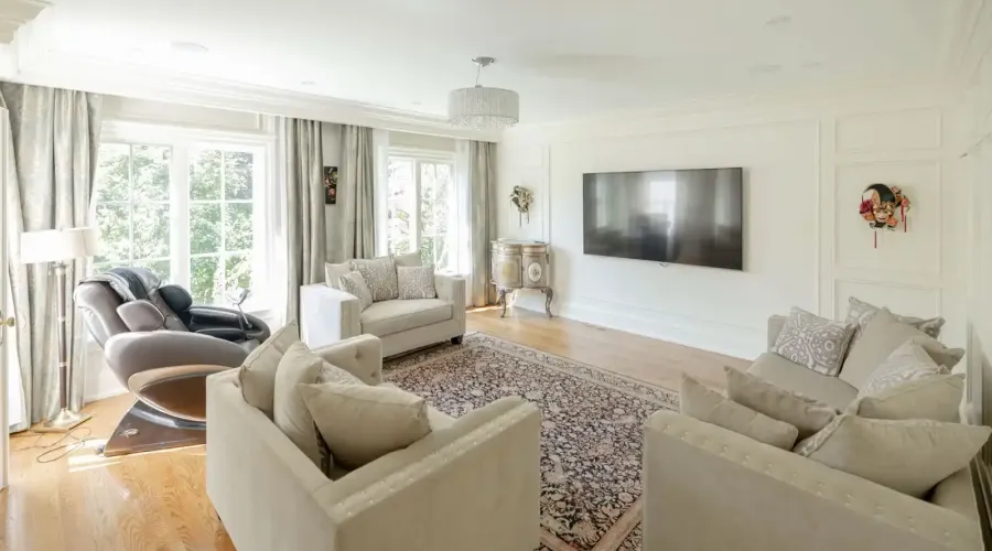 246 Riverside Dr, toronto, Ontario, M6S 4A9, Canada, 6 Bedrooms Bedrooms, ,6 BathroomsBathrooms,Residential,For Sale,Riverside Dr,1714131