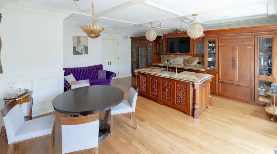 246 Riverside Dr, toronto, Ontario, M6S 4A9, Canada, 6 Bedrooms Bedrooms, ,6 BathroomsBathrooms,Residential,For Sale,Riverside Dr,1714131