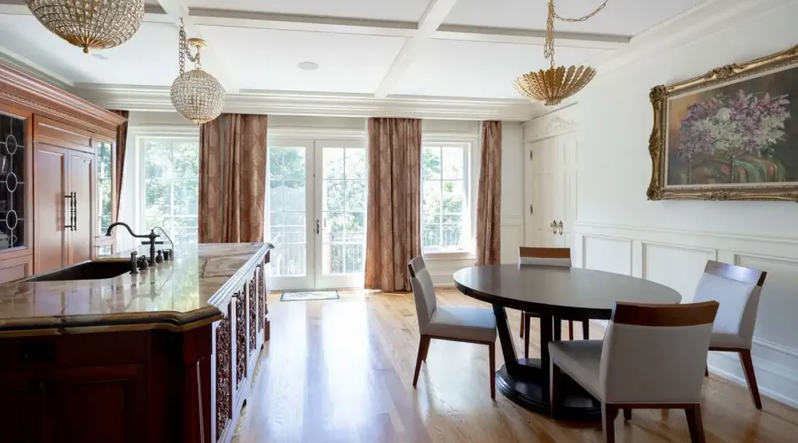 246 Riverside Dr, toronto, Ontario, M6S 4A9, Canada, 6 Bedrooms Bedrooms, ,6 BathroomsBathrooms,Residential,For Sale,Riverside Dr,1714131