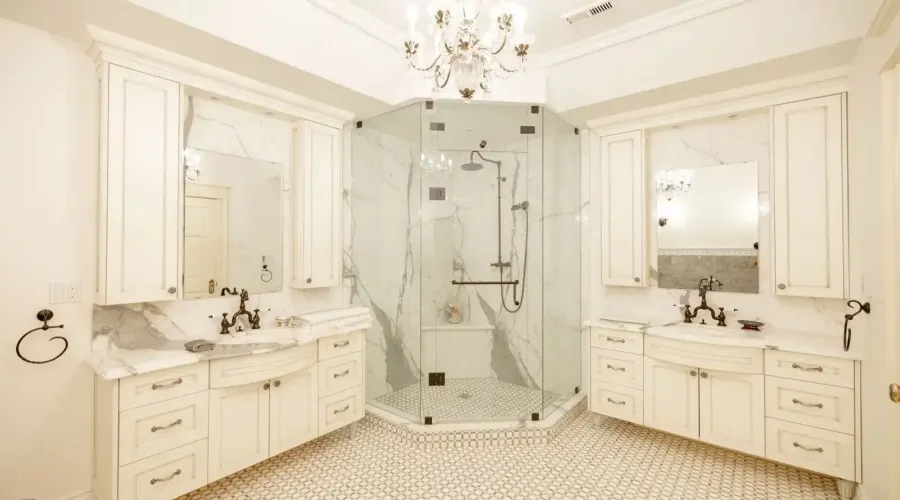 246 Riverside Dr, toronto, Ontario, M6S 4A9, Canada, 6 Bedrooms Bedrooms, ,6 BathroomsBathrooms,Residential,For Sale,Riverside Dr,1714131