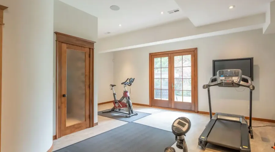 246 Riverside Dr, toronto, Ontario, M6S 4A9, Canada, 6 Bedrooms Bedrooms, ,6 BathroomsBathrooms,Residential,For Sale,Riverside Dr,1714131