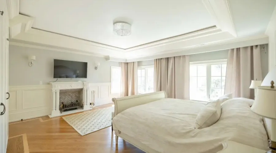 246 Riverside Dr, toronto, Ontario, M6S 4A9, Canada, 6 Bedrooms Bedrooms, ,6 BathroomsBathrooms,Residential,For Sale,Riverside Dr,1714131