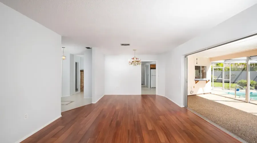 1838 Sandalwood Drive, Sarasota, Florida, 34231, United States, 3 Bedrooms Bedrooms, 6 Rooms Rooms,2 BathroomsBathrooms,Residential,For Sale,Sandalwood,1715193