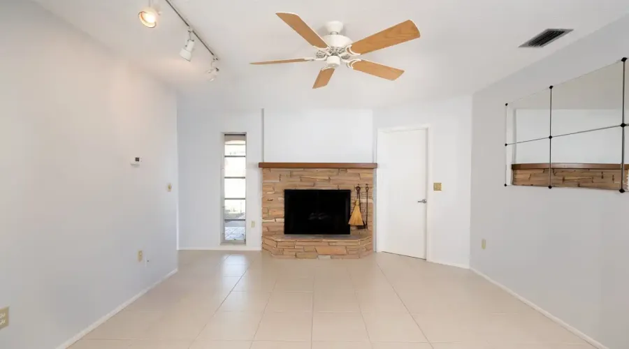1838 Sandalwood Drive, Sarasota, Florida, 34231, United States, 3 Bedrooms Bedrooms, 6 Rooms Rooms,2 BathroomsBathrooms,Residential,For Sale,Sandalwood,1715193