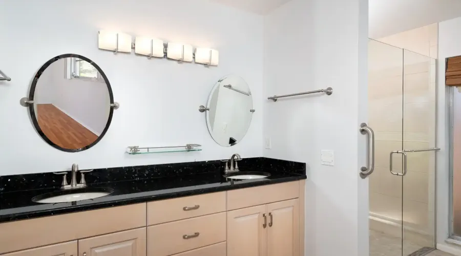 1838 Sandalwood Drive, Sarasota, Florida, 34231, United States, 3 Bedrooms Bedrooms, 6 Rooms Rooms,2 BathroomsBathrooms,Residential,For Sale,Sandalwood,1715193