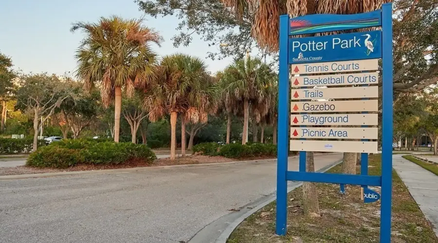 1838 Sandalwood Drive, Sarasota, Florida, 34231, United States, 3 Bedrooms Bedrooms, 6 Rooms Rooms,2 BathroomsBathrooms,Residential,For Sale,Sandalwood,1715193