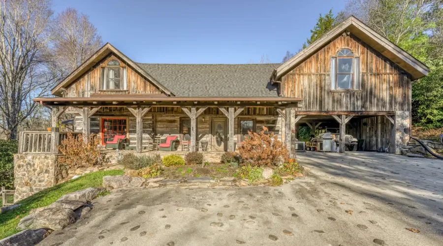 164 Avery County High School Road, Newland, North Carolina, 28657, United States, 4 Bedrooms Bedrooms, ,3 BathroomsBathrooms,Residential,For Sale,164 Avery County High School Road,1715511