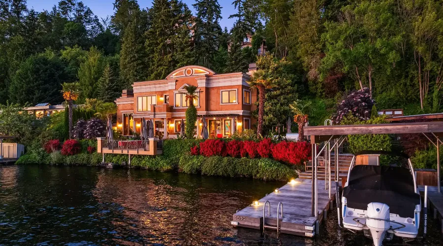 Address not available!, 3 Bedrooms Bedrooms, ,4 BathroomsBathrooms,Waterfront,For Sale,W Mercer Way,1719223