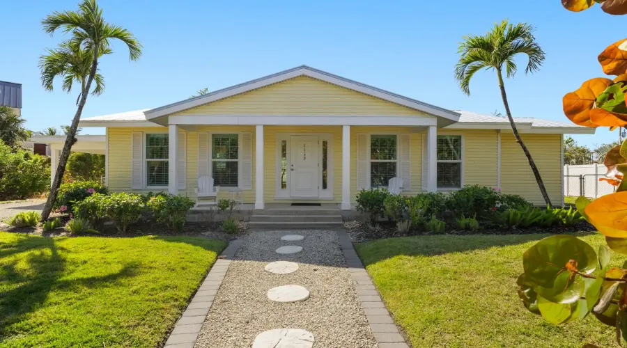 1139 Buttonwood Lane, Sanibel, Florida, 33957, United States, 2 Bedrooms Bedrooms, 8 Rooms Rooms,2 BathroomsBathrooms,Residential,For Sale,Buttonwood,1722736