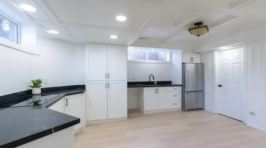 1046 Concession 6 Rd W, Hamilton, Ontario, L0R 1V0, Canada, 5 Bedrooms Bedrooms, ,7 BathroomsBathrooms,Residential,For Sale,Concession 6 Rd W,1731317