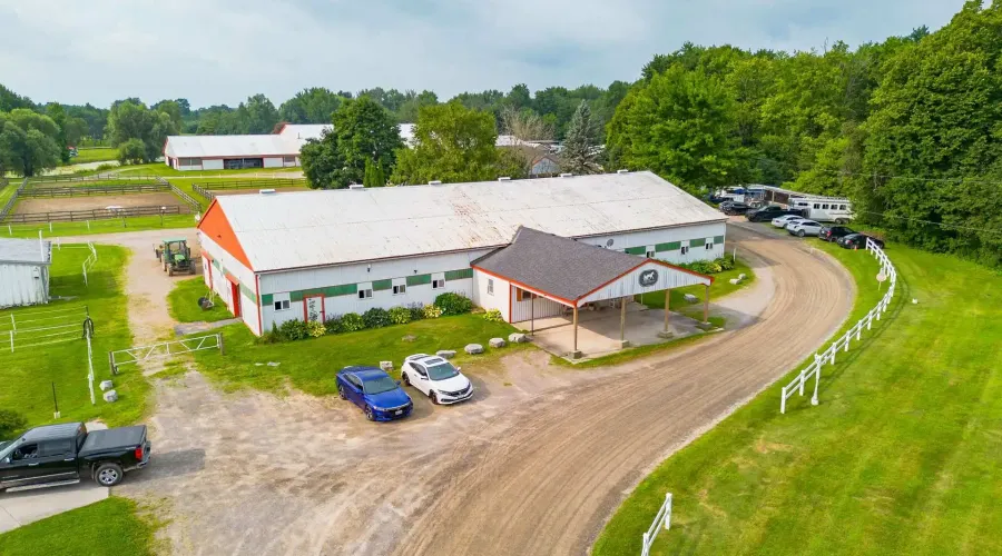 1046 Concession 6 Rd W, Hamilton, Ontario, L0R 1V0, Canada, 5 Bedrooms Bedrooms, ,7 BathroomsBathrooms,Residential,For Sale,Concession 6 Rd W,1731317