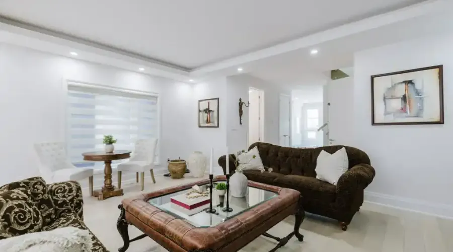 11A Maple Ave N, Mississauga, Ontario, L5H 2R9, Canada, 4 Bedrooms Bedrooms, ,6 BathroomsBathrooms,Residential,For Sale,Maple Ave N,1732494