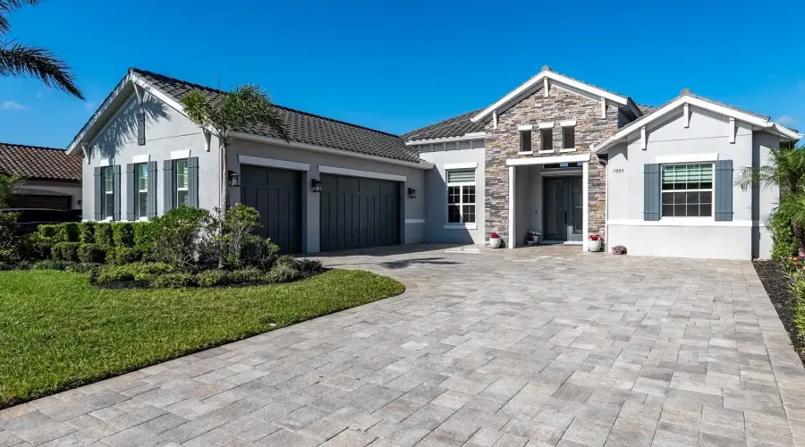 7095 Tamworth Parkway, Sarasota, Florida, 34241, United States, 4 Bedrooms Bedrooms, 9 Rooms Rooms,3 BathroomsBathrooms,Residential,For Sale,Tamworth,1741199