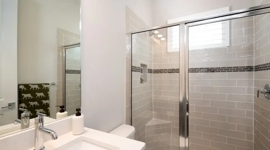 7095 Tamworth Parkway, Sarasota, Florida, 34241, United States, 4 Bedrooms Bedrooms, 9 Rooms Rooms,3 BathroomsBathrooms,Residential,For Sale,Tamworth,1741199
