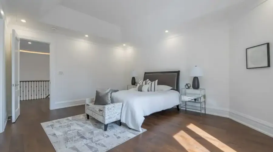 2554 Liruma Rd, Mississauga, Ontario, L5K 1Y6, Canada, 4 Bedrooms Bedrooms, ,7 BathroomsBathrooms,Residential,For Sale,Liruma Rd,1741200