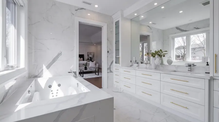 2554 Liruma Rd, Mississauga, Ontario, L5K 1Y6, Canada, 4 Bedrooms Bedrooms, ,7 BathroomsBathrooms,Residential,For Sale,Liruma Rd,1741200