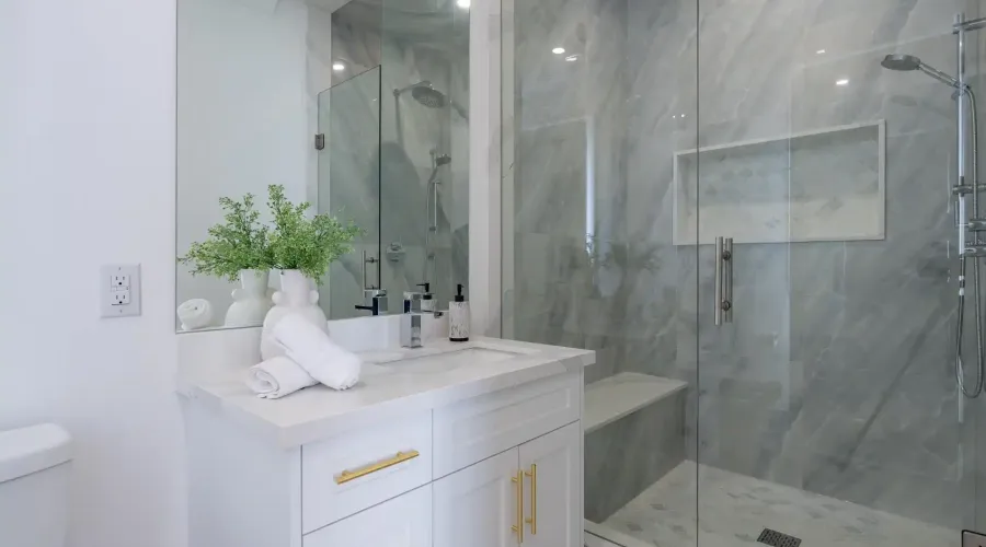 2554 Liruma Rd, Mississauga, Ontario, L5K 1Y6, Canada, 4 Bedrooms Bedrooms, ,7 BathroomsBathrooms,Residential,For Sale,Liruma Rd,1741200