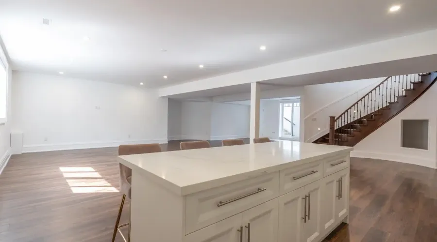 2554 Liruma Rd, Mississauga, Ontario, L5K 1Y6, Canada, 4 Bedrooms Bedrooms, ,7 BathroomsBathrooms,Residential,For Sale,Liruma Rd,1741200