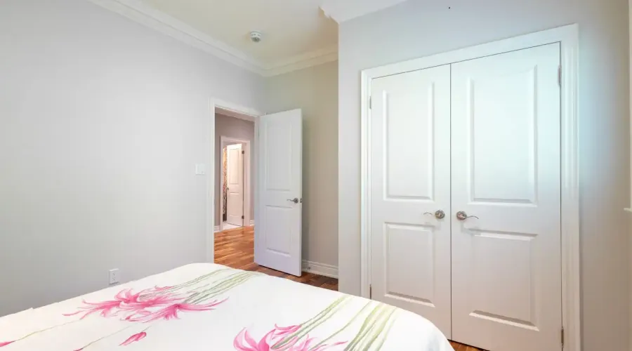 395 King St E, Caledon, Ontario, L7E 3K2, Canada, 3 Bedrooms Bedrooms, ,4 BathroomsBathrooms,Residential,For Sale,King St E,1745338