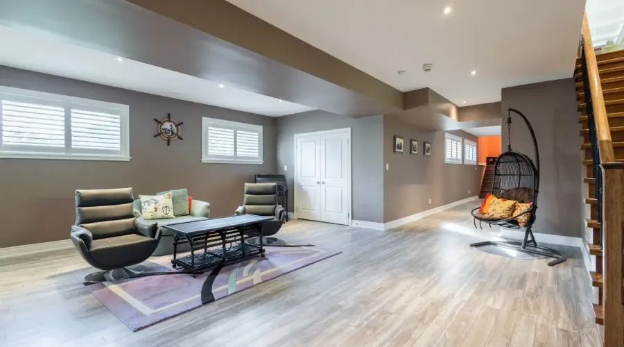395 King St E, Caledon, Ontario, L7E 3K2, Canada, 3 Bedrooms Bedrooms, ,4 BathroomsBathrooms,Residential,For Sale,King St E,1745338