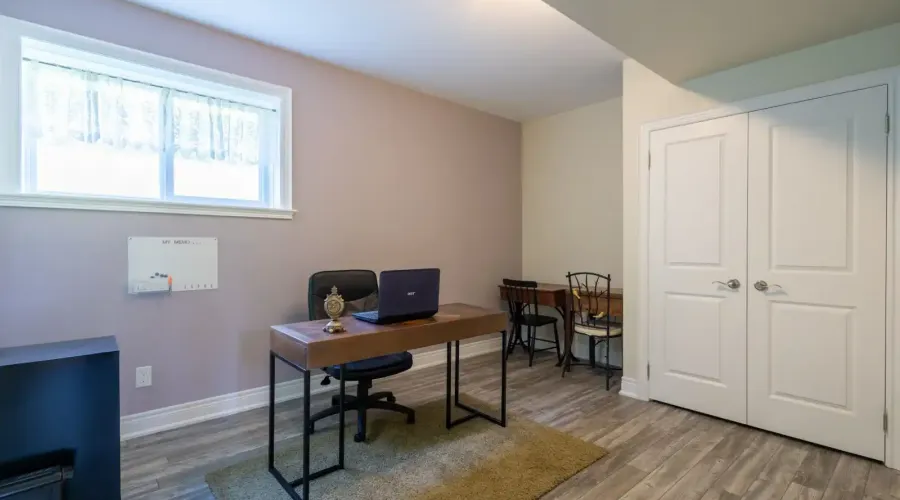 395 King St E, Caledon, Ontario, L7E 3K2, Canada, 3 Bedrooms Bedrooms, ,4 BathroomsBathrooms,Residential,For Sale,King St E,1745338
