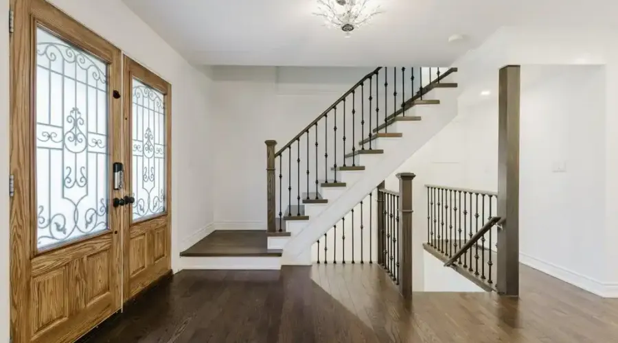 3325 Lakeshore Rd, Burlington, Ontario, L7N 1B1, Canada, 5 Bedrooms Bedrooms, ,4 BathroomsBathrooms,Residential,For Sale,Lakeshore Rd,1753403