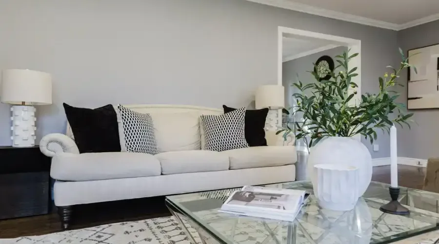 3325 Lakeshore Rd, Burlington, Ontario, L7N 1B1, Canada, 5 Bedrooms Bedrooms, ,4 BathroomsBathrooms,Residential,For Sale,Lakeshore Rd,1753403