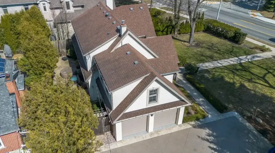 3325 Lakeshore Rd, Burlington, Ontario, L7N 1B1, Canada, 5 Bedrooms Bedrooms, ,4 BathroomsBathrooms,Residential,For Sale,Lakeshore Rd,1753403