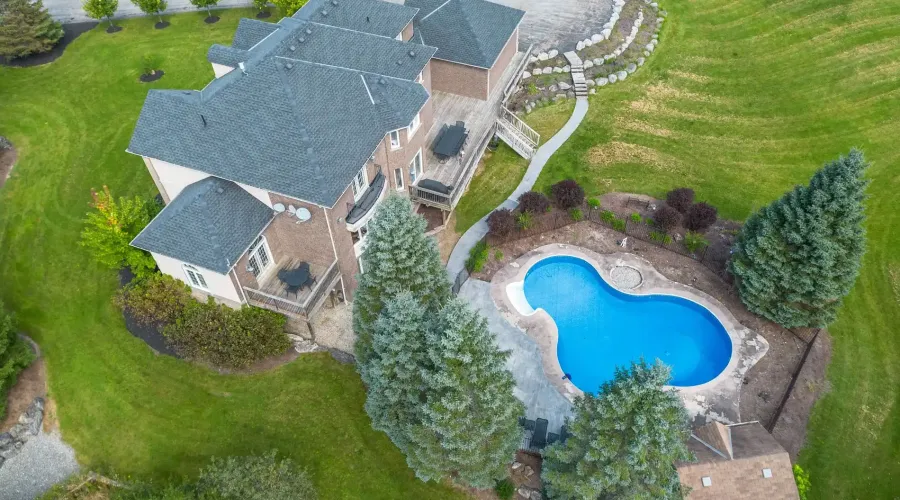 11170 Menzies Crt, Milton, Ontario, L0P 1B0, Canada, 5 Bedrooms Bedrooms, ,5 BathroomsBathrooms,Residential,For Sale,Menzies Crt,1753441