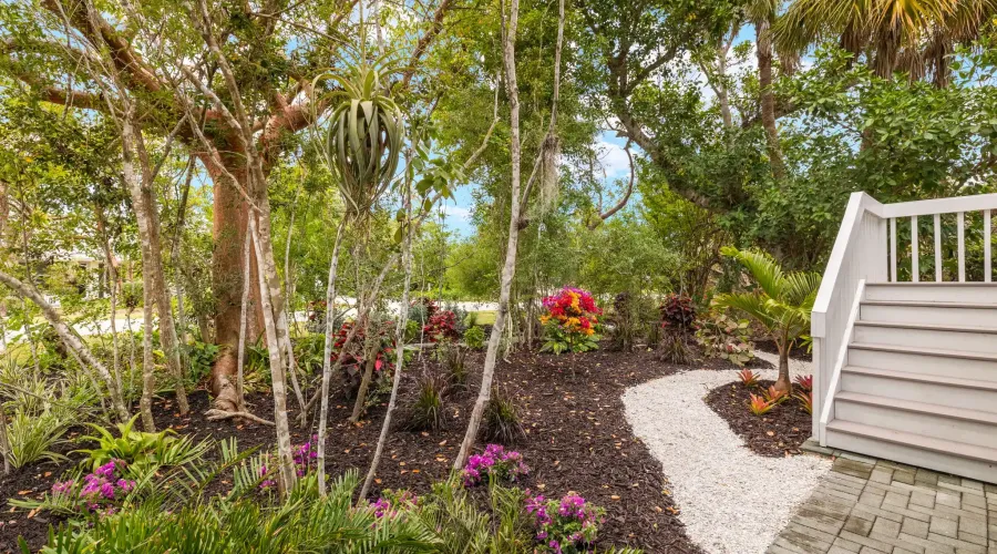 1986 Wild Lime Drive, Sanibel, Florida, 33924, United States, 3 Bedrooms Bedrooms, 9 Rooms Rooms,2 BathroomsBathrooms,Single family home,For Sale,Wild Lime,1753985