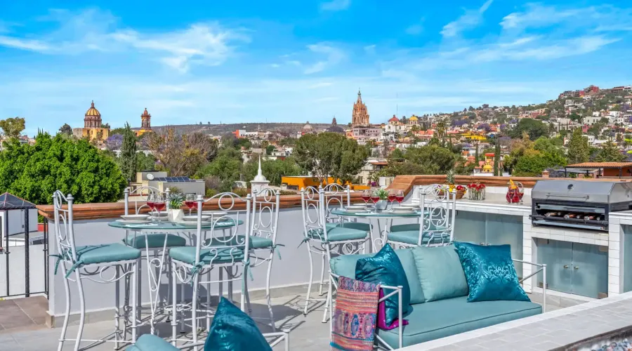 San Miguel de Allende, 37700, Mexico, 4 Bedrooms Bedrooms, ,5 BathroomsBathrooms,Residential,For Sale,San Miguel de Allende,1753991