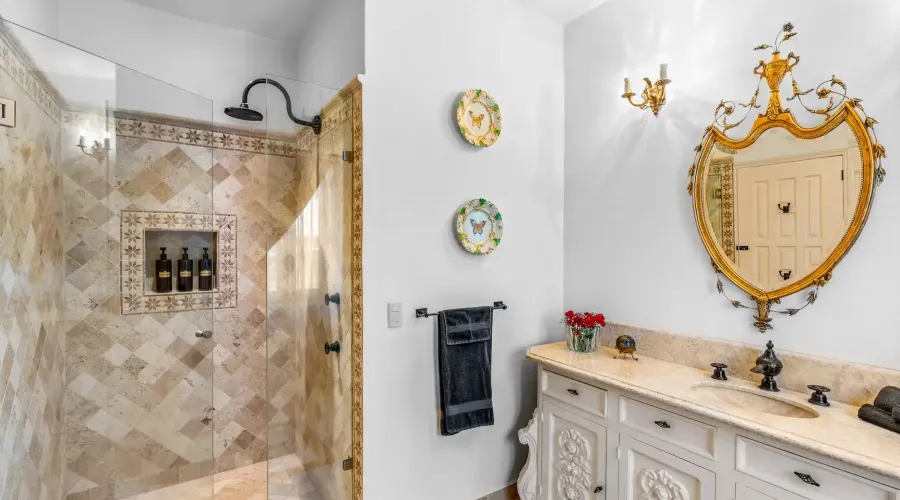 San Miguel de Allende, 37700, Mexico, 4 Bedrooms Bedrooms, ,5 BathroomsBathrooms,Residential,For Sale,San Miguel de Allende,1753991