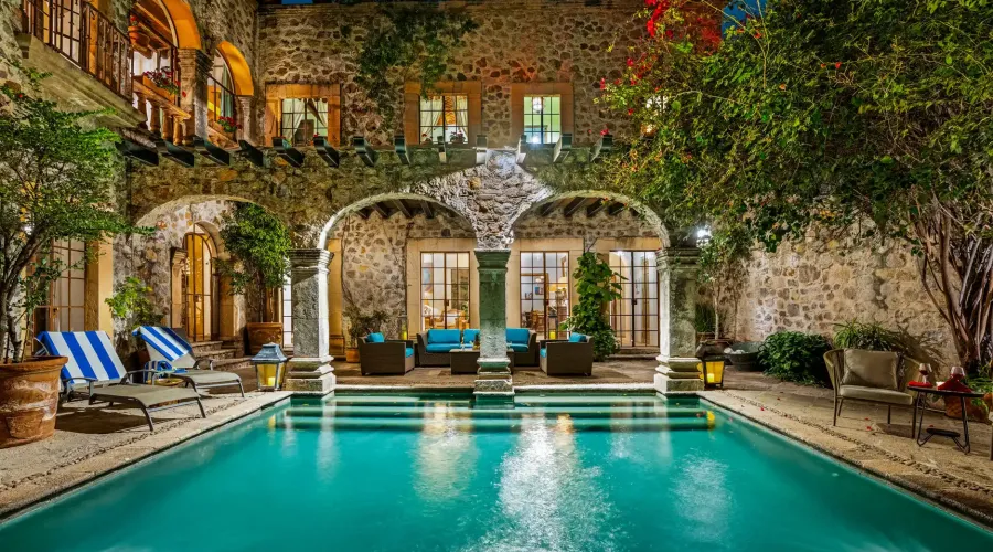 La Gran Casa del Parque, San Miguel de Allende, 37700, Mexico, 7 Bedrooms Bedrooms, ,7 BathroomsBathrooms,Residential,For Sale,La Gran Casa del Parque,1753993