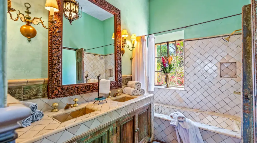 La Gran Casa del Parque, San Miguel de Allende, 37700, Mexico, 7 Bedrooms Bedrooms, ,7 BathroomsBathrooms,Residential,For Sale,La Gran Casa del Parque,1753993