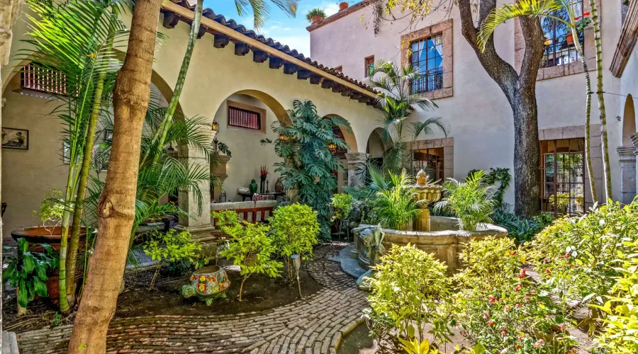 La Gran Casa del Parque, San Miguel de Allende, 37700, Mexico, 7 Bedrooms Bedrooms, ,7 BathroomsBathrooms,Residential,For Sale,La Gran Casa del Parque,1753993