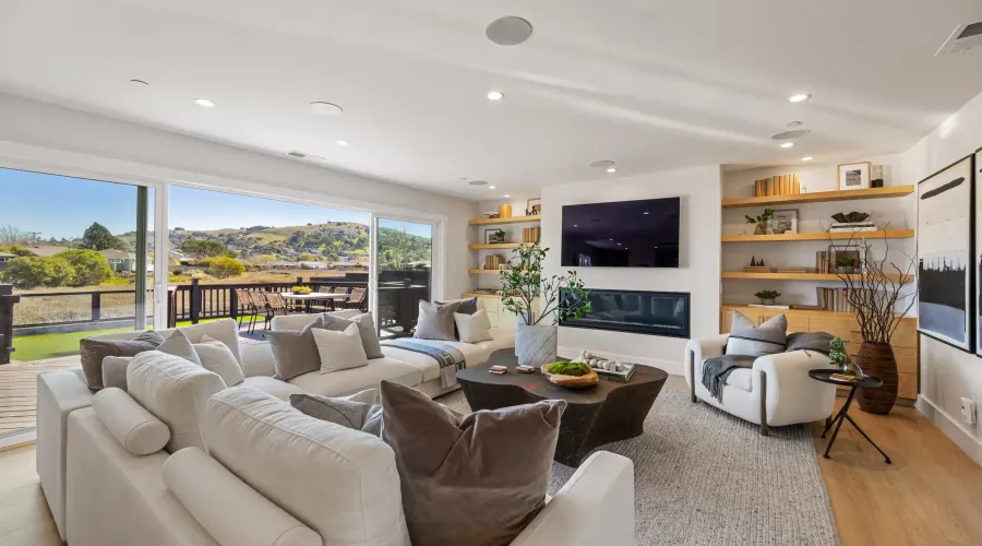 14 Channel Drive, Corte Madera, California, 94925, United States, 4 Bedrooms Bedrooms, ,2.5 BathroomsBathrooms,Residential,For Sale,14 Channel Drive,1755235